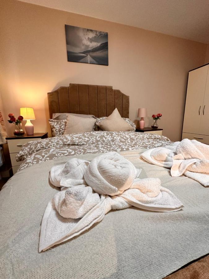 Canary Wharf Single Double And En-Suite Rooms Лондон Екстер'єр фото