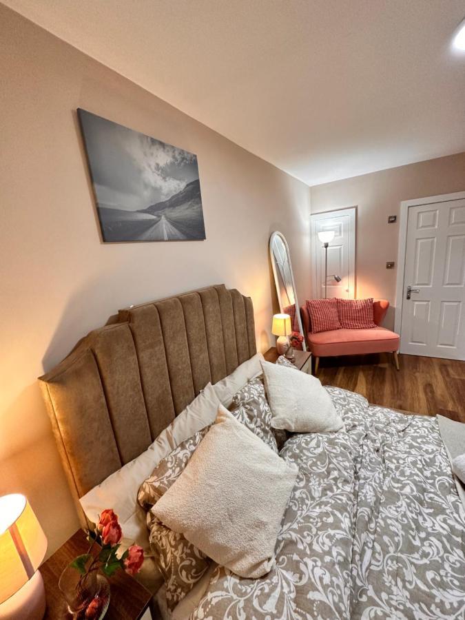 Canary Wharf Single Double And En-Suite Rooms Лондон Екстер'єр фото