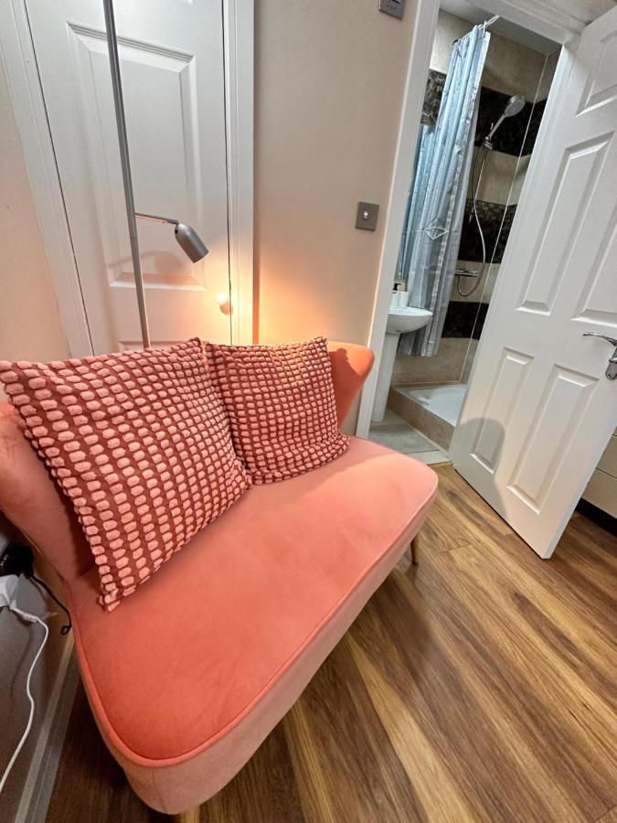 Canary Wharf Single Double And En-Suite Rooms Лондон Екстер'єр фото